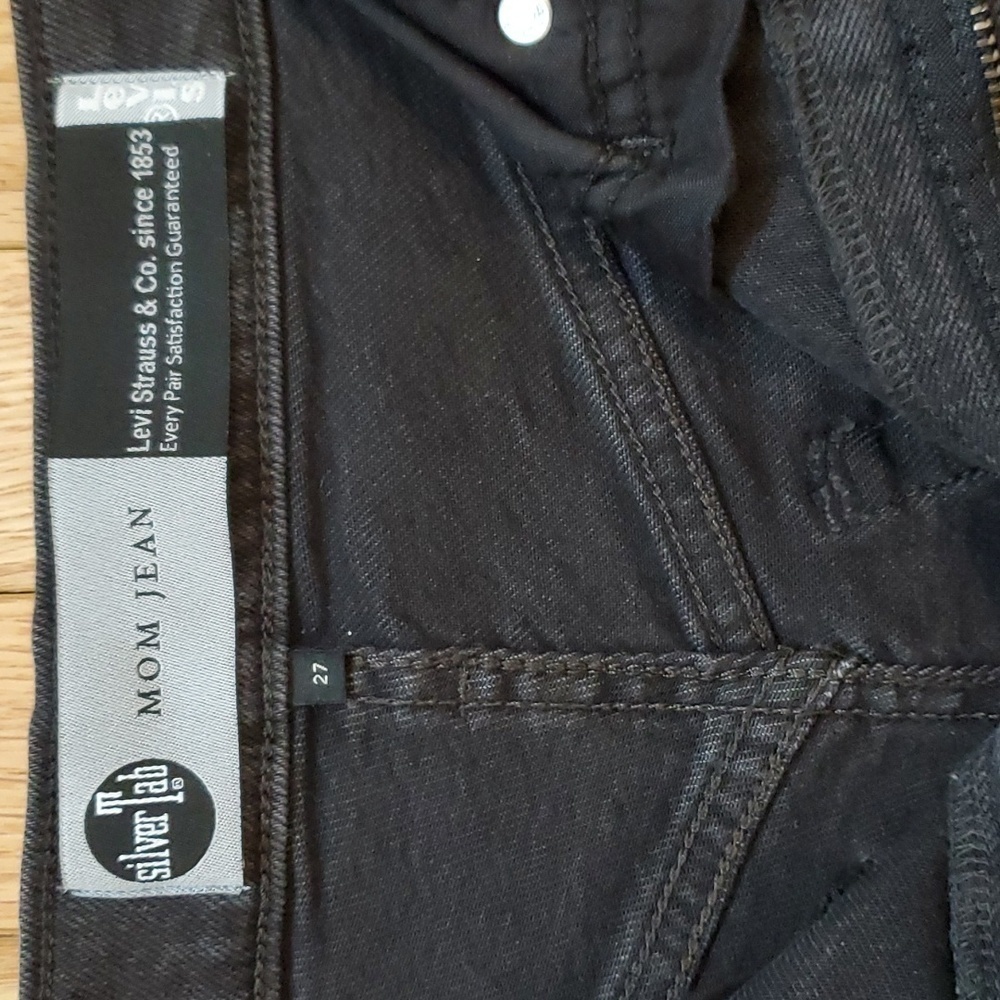 Levi's Silver Tab Mom Jeans - Picture 4 of 6